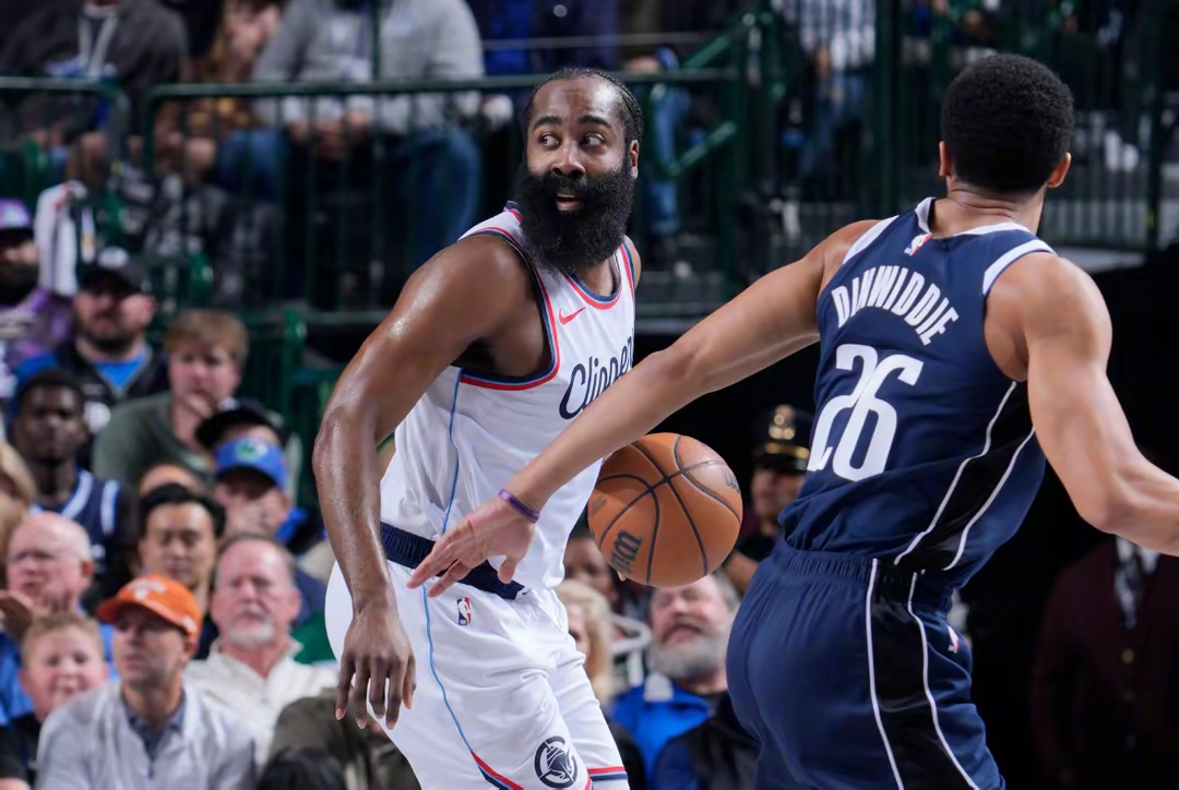 爱游戏官网下载-关于达拉斯独行侠今晚外线爆发，志在欧联名次提升，目标明确，球队文化再被提及的信息