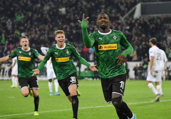 爱游戏体育客户端-今晚辽宁男篮