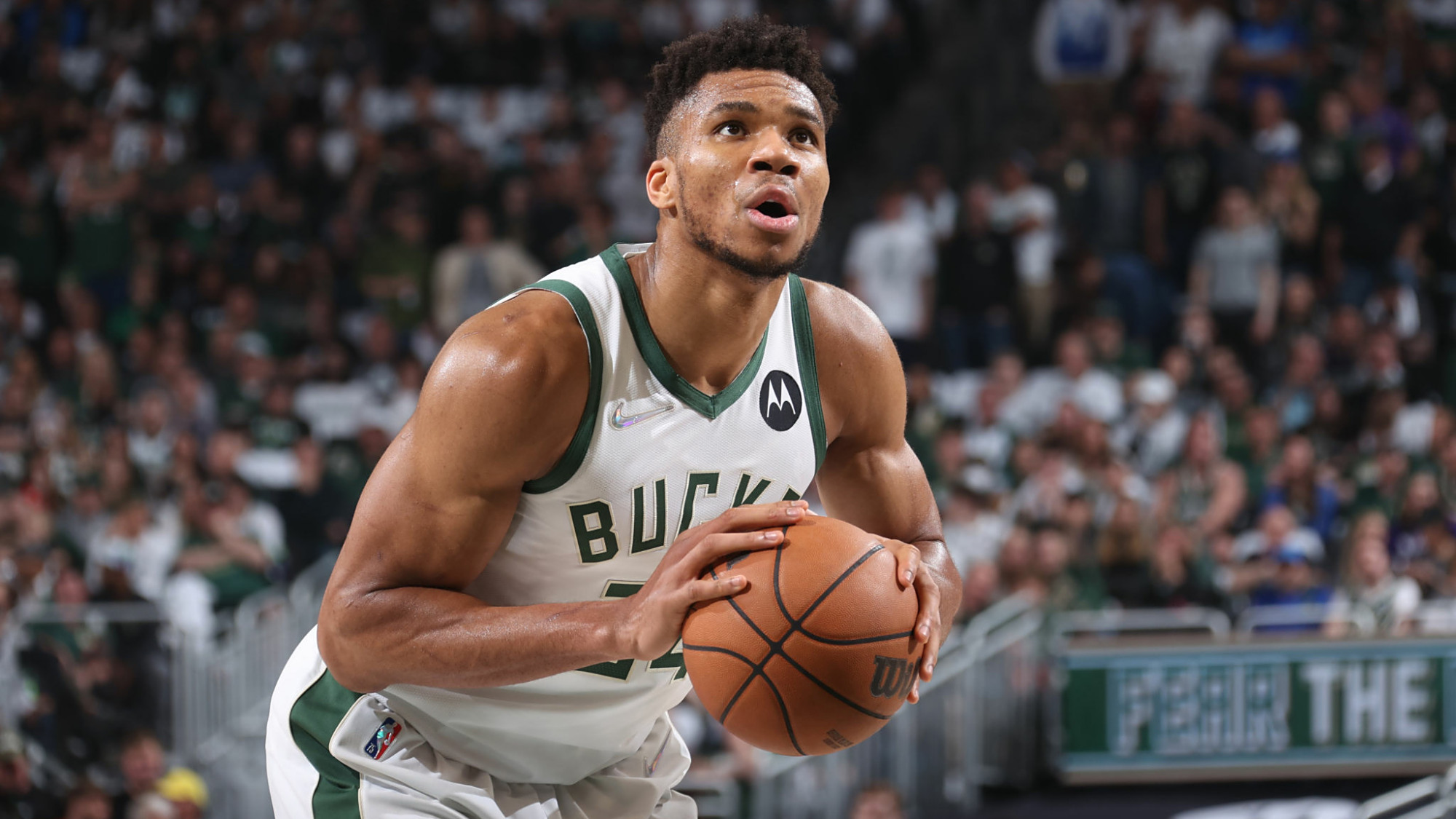 爱游戏智能平台-欧超杯今夜走向成谜；密尔沃基雄鹿更衣室发声；压力陡增；赛季目标并未改变(猪猪侠之竞速小英雄7风鹤)