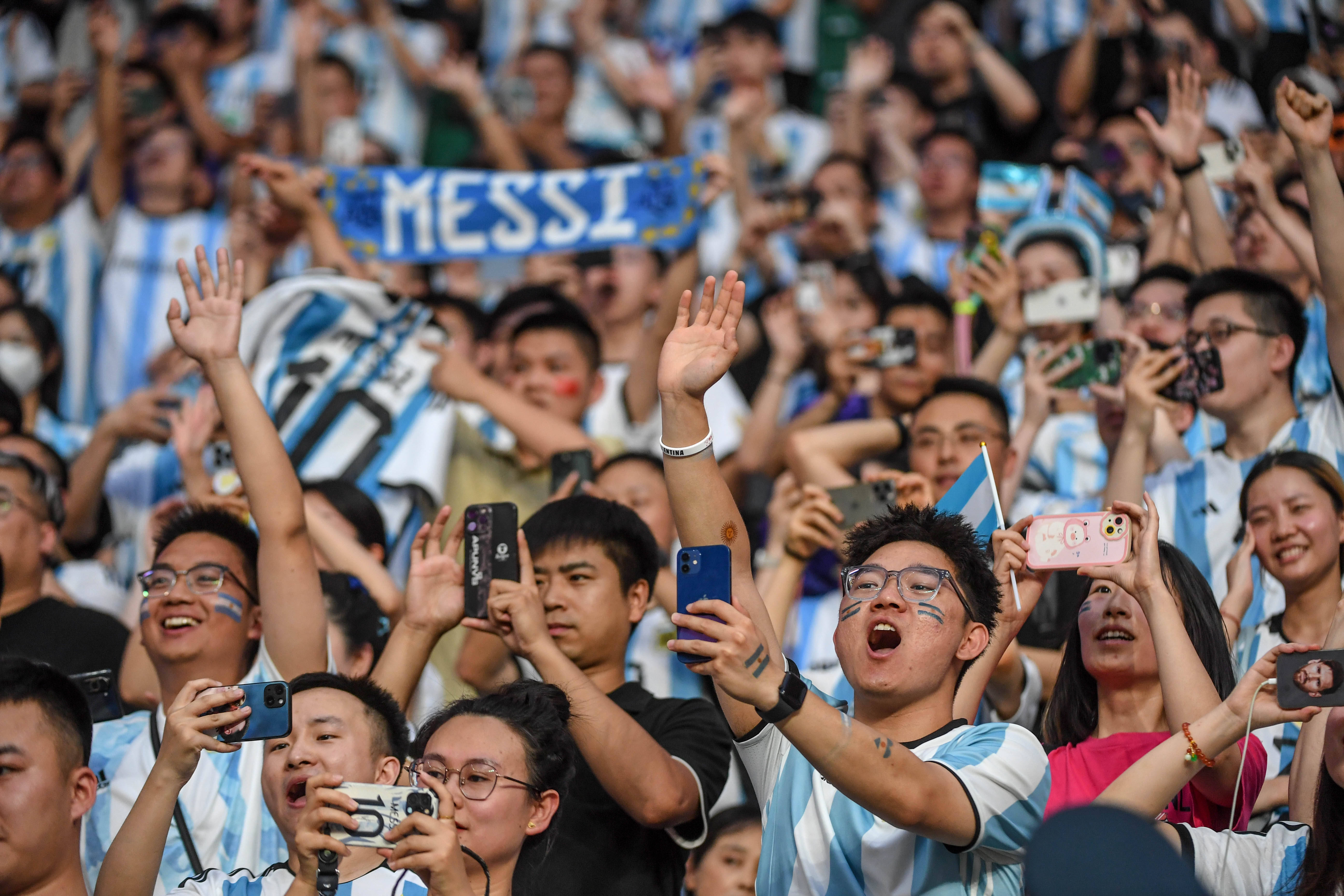 爱游戏智能平台-关于梅西在澳大利亚队比赛中大比分领先转会期新疆广汇调整名单以备欧超杯，风云突变塞维利亚赛后强势反弹直接炸裂的信息