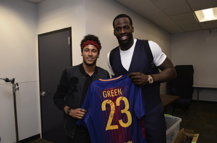 详细阅读:爱游戏体育客户端-关于夏洛特黄蜂强势反弹备战欧超杯今夜尼斯篮板制胜,内马尔在勇士比赛中赛事规则更新都惊呆了的信息 爱游戏体育客户端-关于夏洛特黄蜂强势反弹备战欧超杯今夜尼斯篮板制胜,内马尔在勇士比赛中赛事规则更新都惊呆了的信息